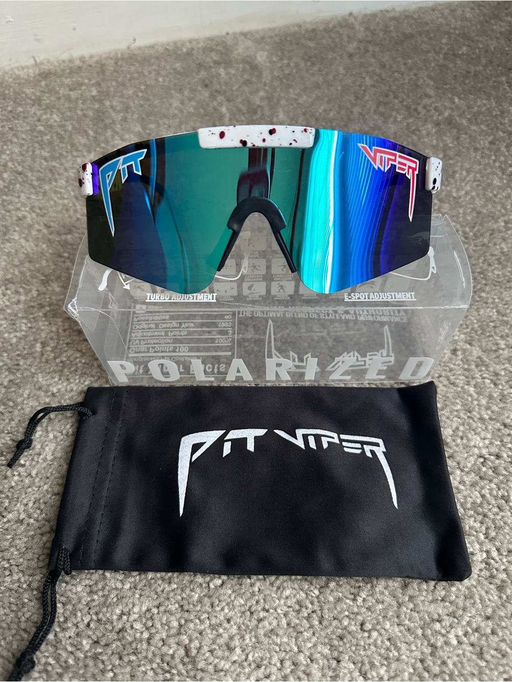NWT Pit Viper THE ABSOLUTE FREEDOM ORIGINAL - POLARIZED sunglasses
